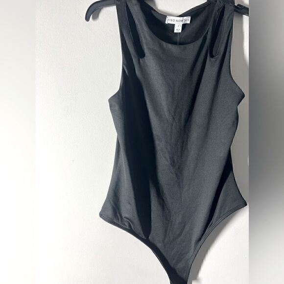 AND NOW THIS Women's Sleeveless High Neck Bodysuit size M New - Picture 2 of 2